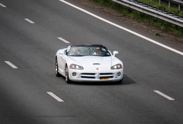 Dodge Viper SRT-10 Roadster White Mamba Edition