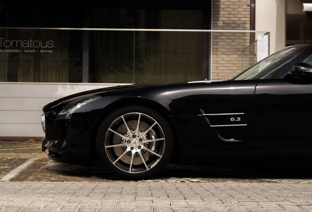 Mercedes-Benz SLS AMG Roadster