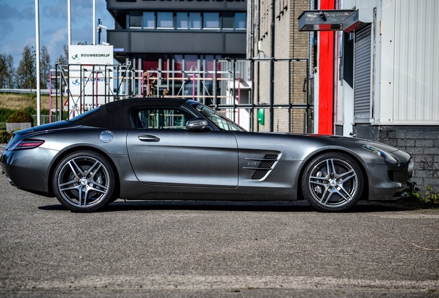 Mercedes-Benz SLS AMG Roadster