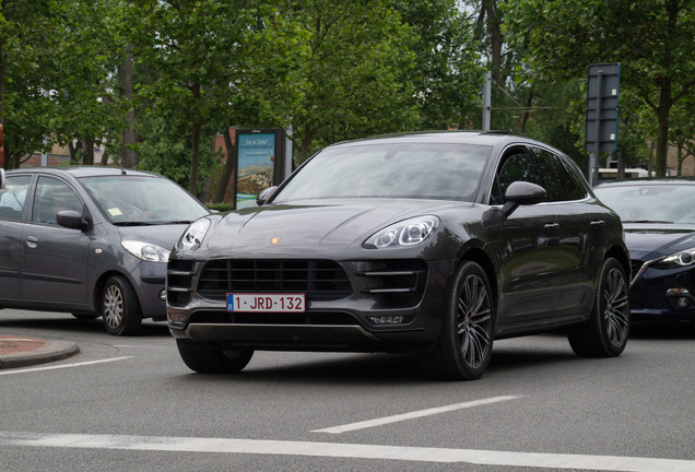 Porsche 95B Macan Turbo