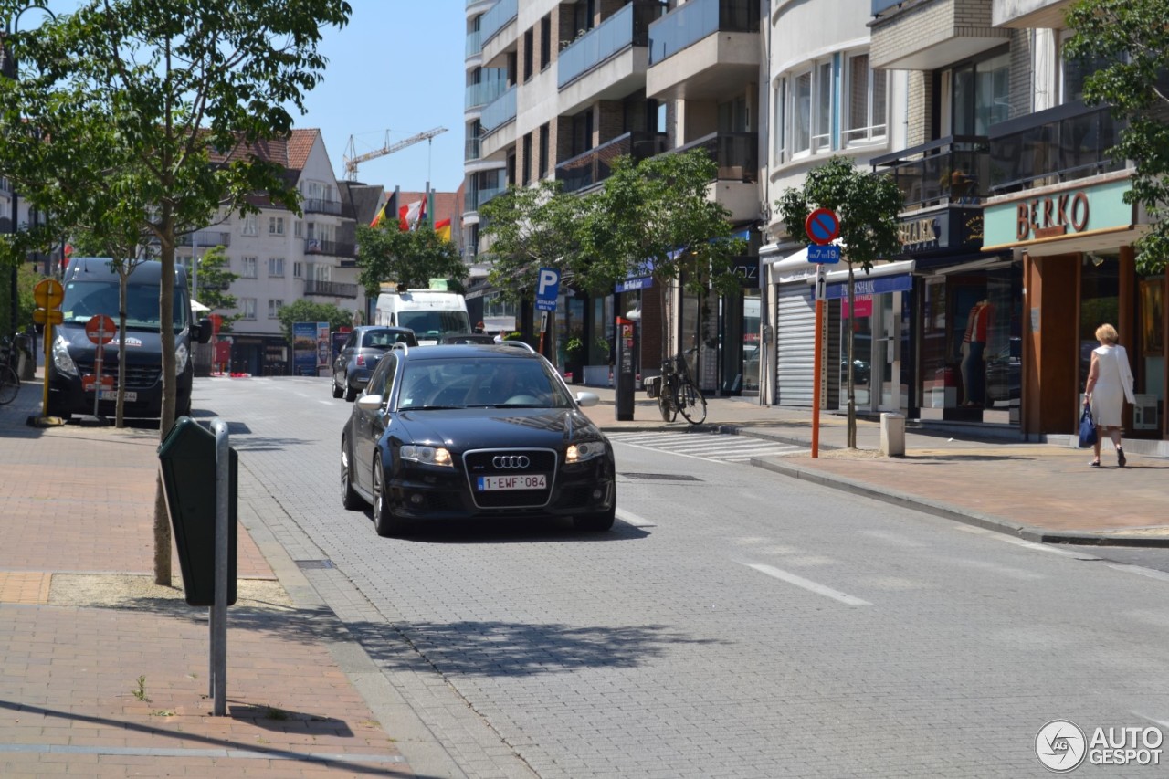 Audi RS4 Avant B7