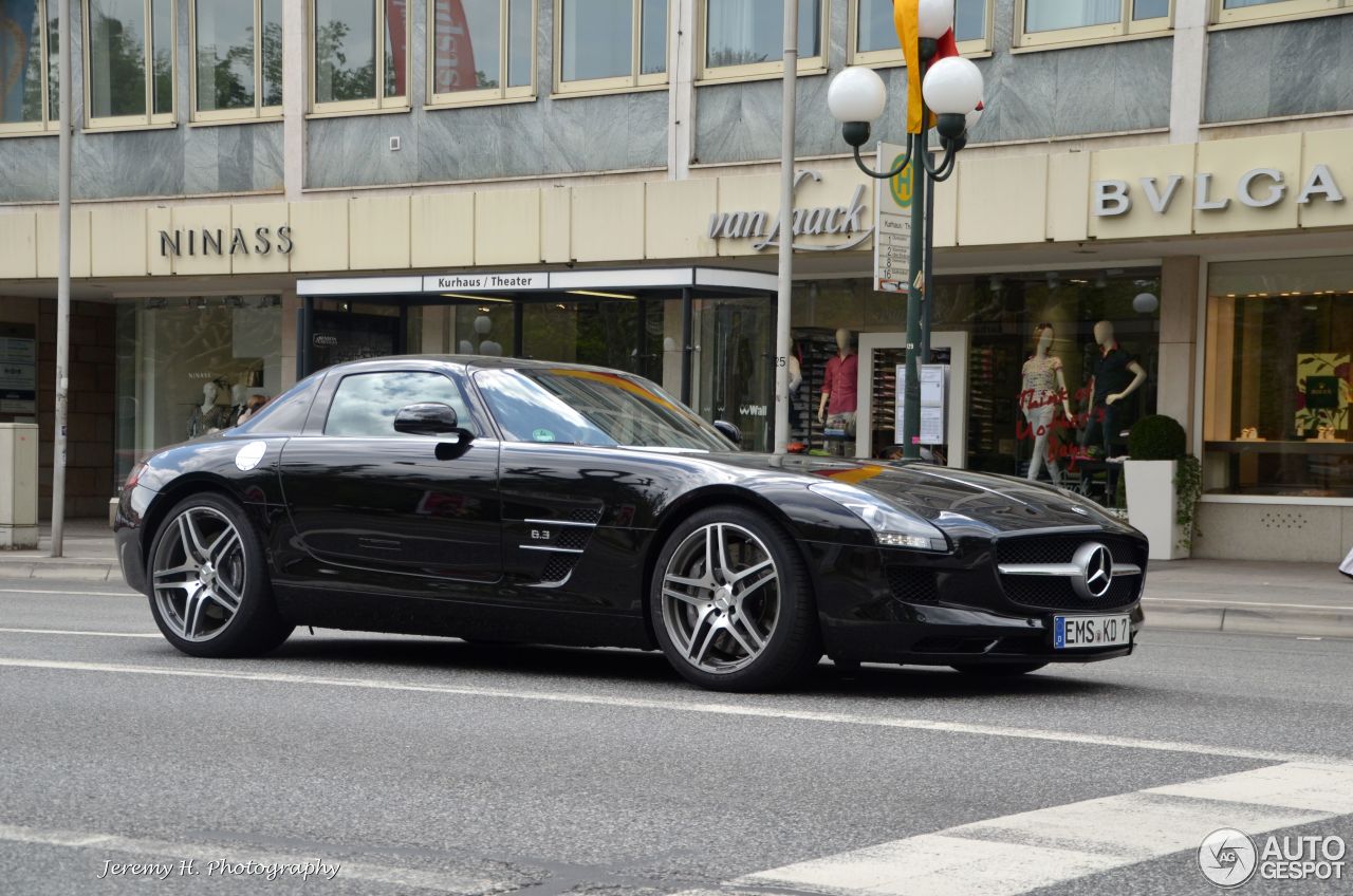 Mercedes-Benz SLS AMG