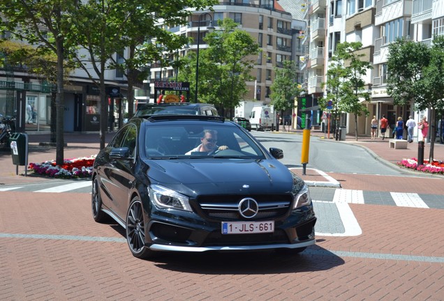 Mercedes-Benz CLA 45 AMG C117