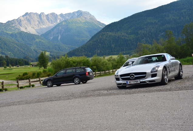 Mercedes-Benz SLS AMG