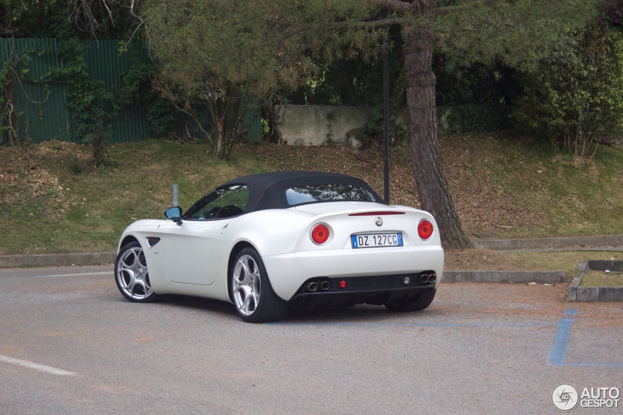 Alfa Romeo 8C Spider