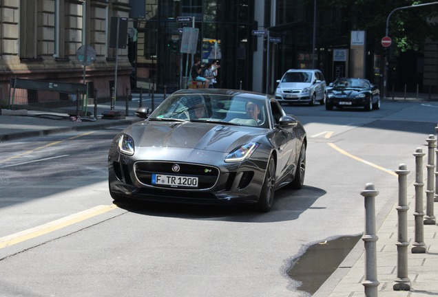 Jaguar F-TYPE R Coupé