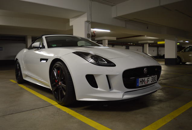 Jaguar F-TYPE S Convertible