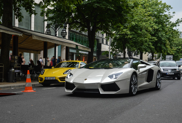 Lamborghini Aventador LP700-4 Roadster