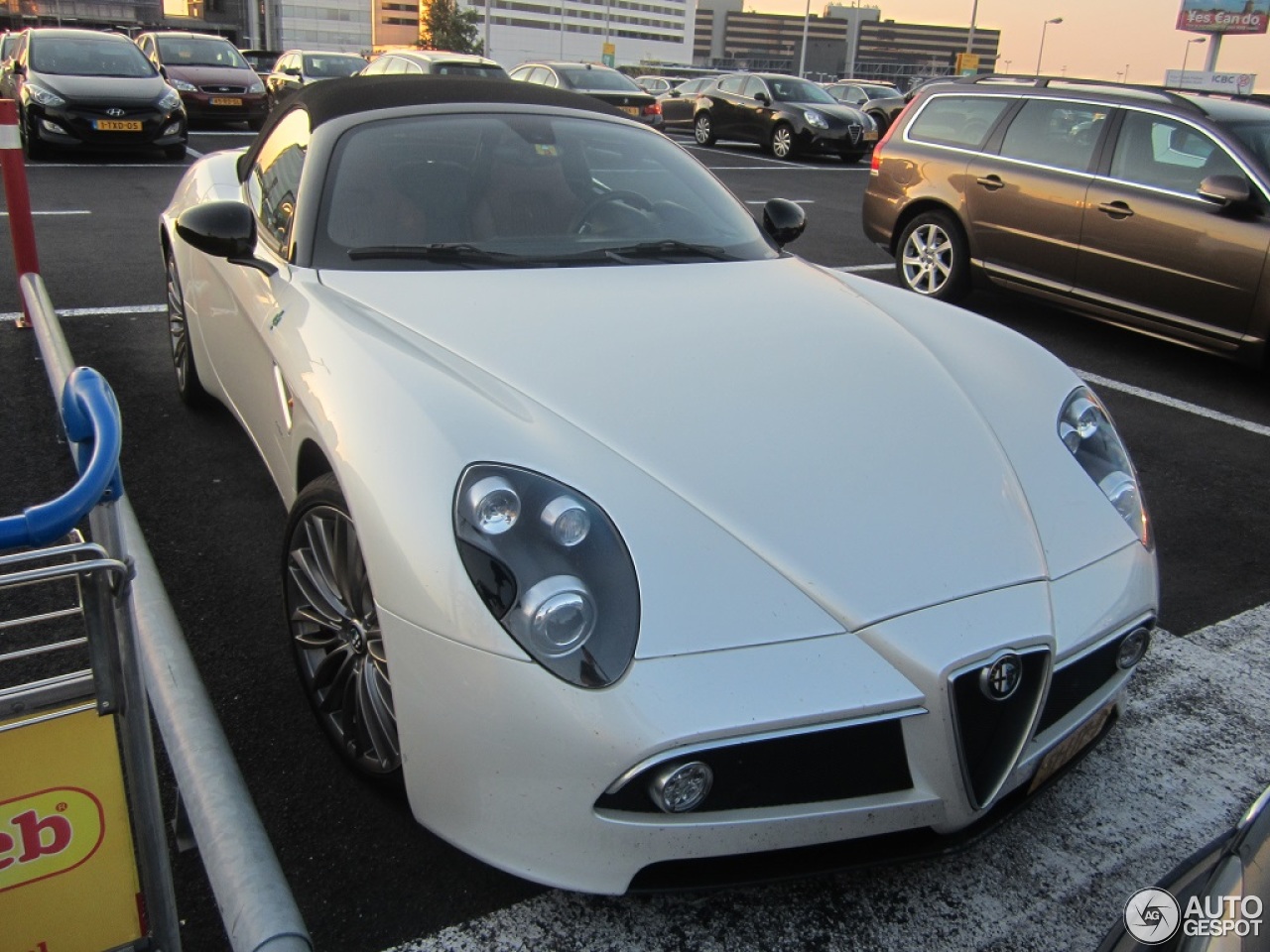 Alfa Romeo 8C Spider