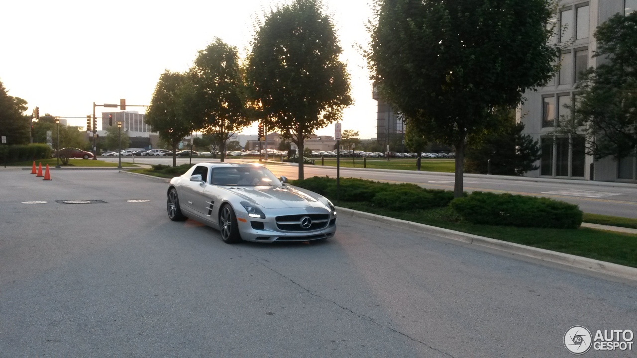 Mercedes-Benz SLS AMG