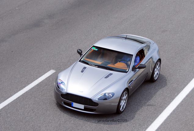 Aston Martin V8 Vantage