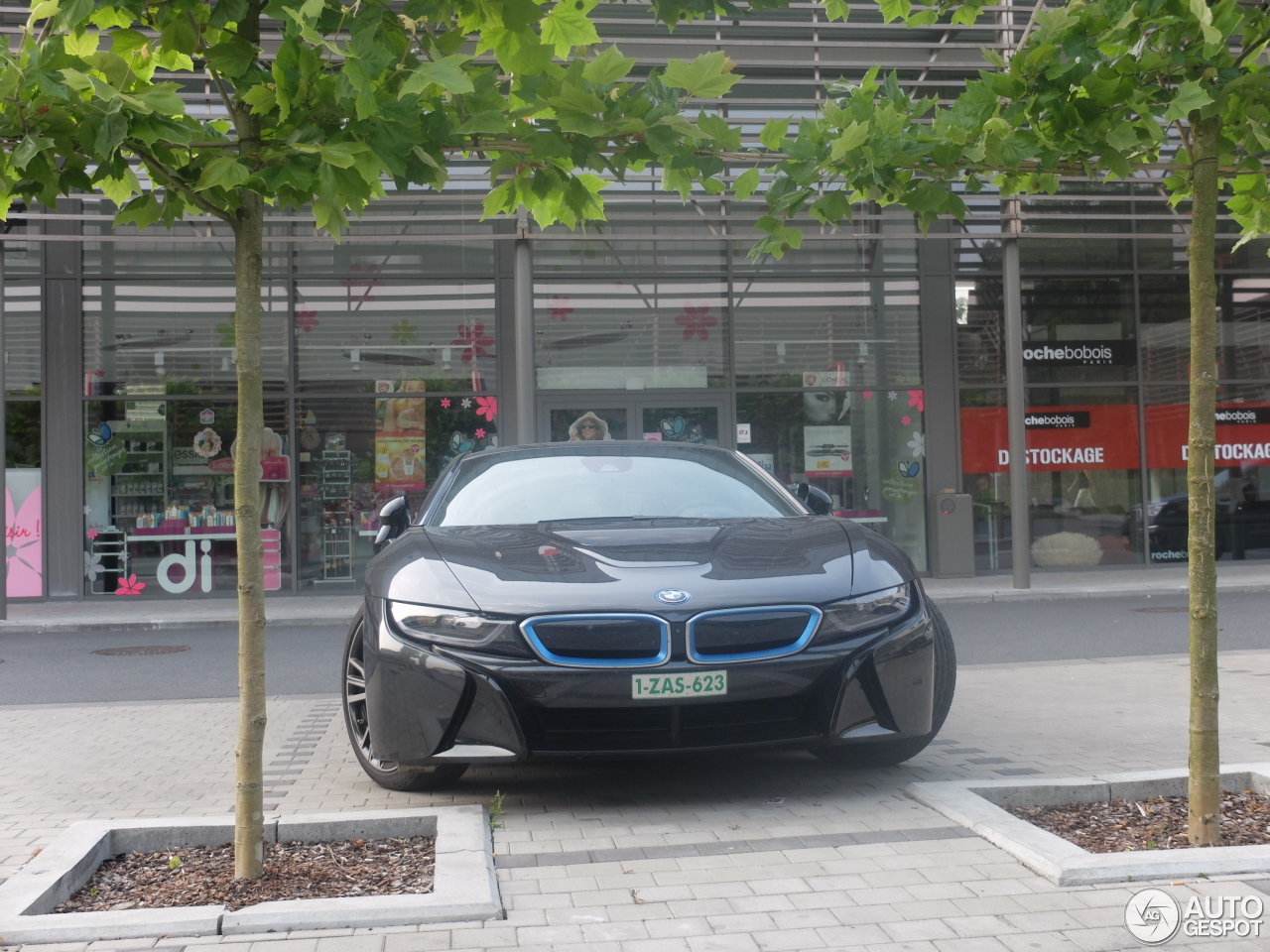 BMW i8