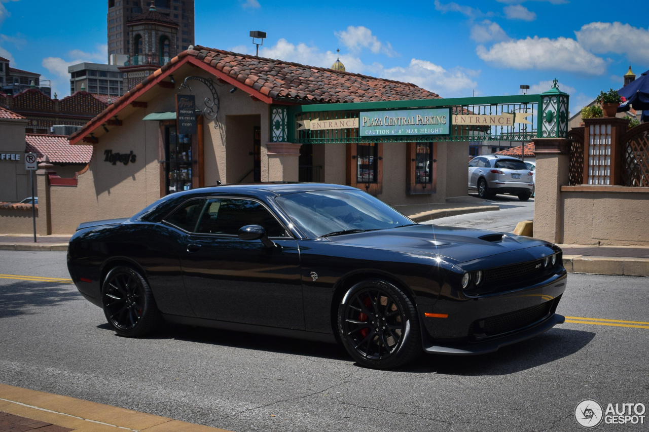 Dodge Challenger SRT Hellcat