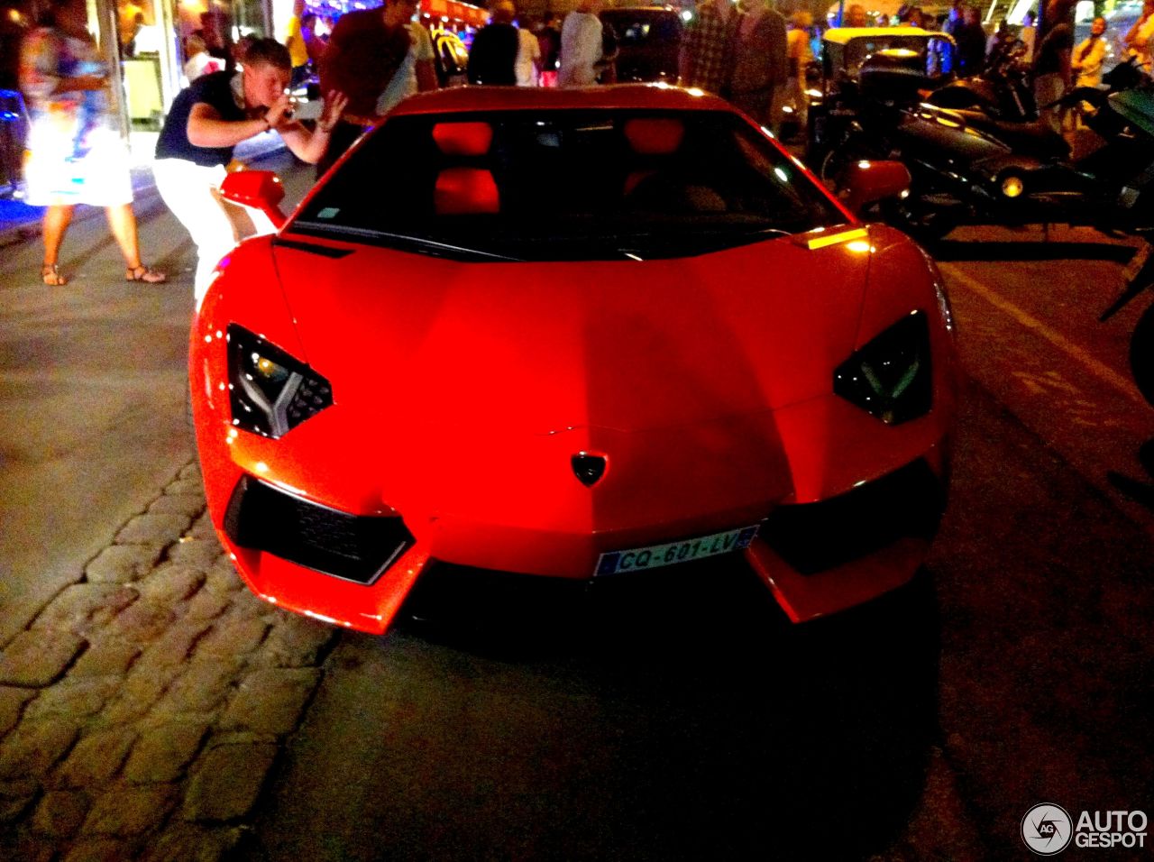 Lamborghini Aventador LP700-4