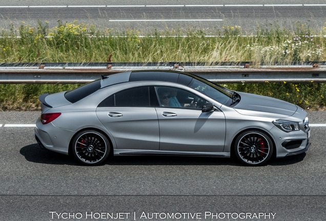 Mercedes-Benz CLA 45 AMG C117