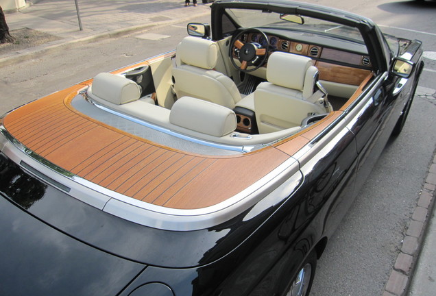 Rolls-Royce Phantom Drophead Coupé