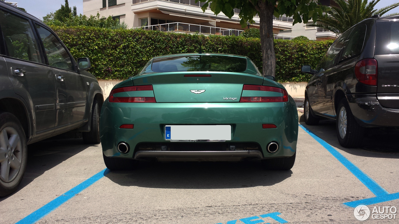 Aston Martin V8 Vantage