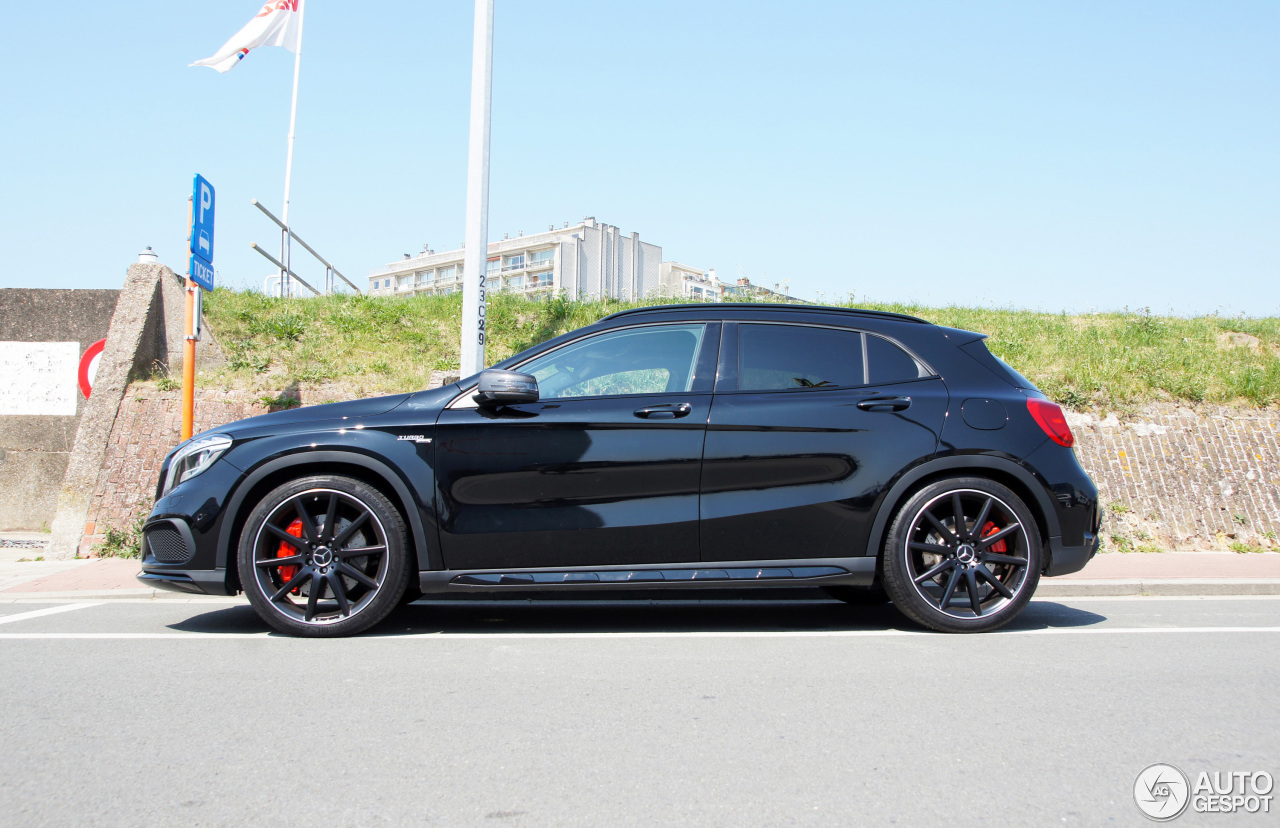 Mercedes-Benz GLA 45 AMG X156