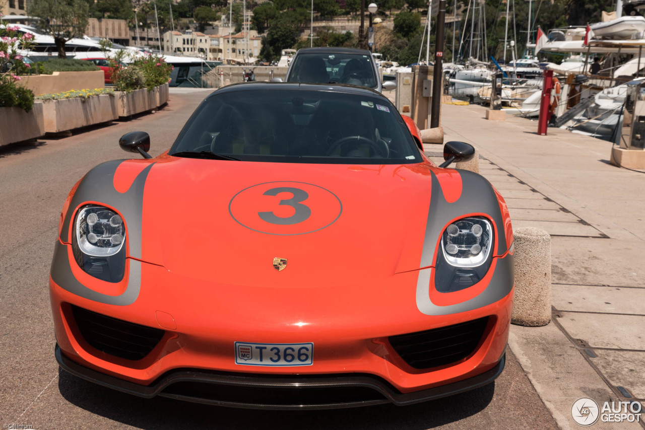 Porsche 918 Spyder Weissach Package