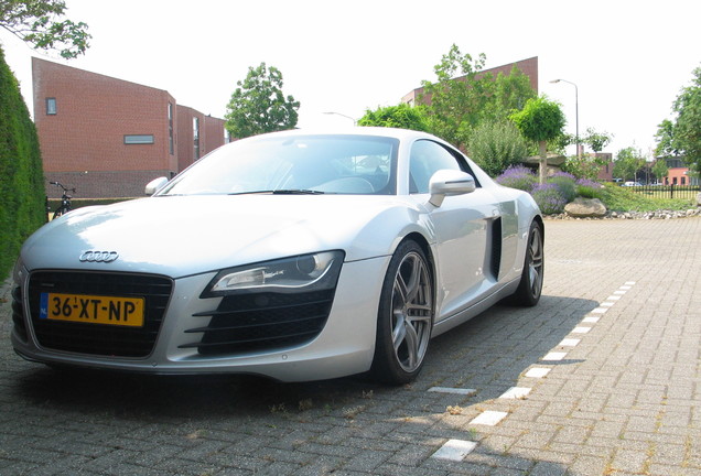 Audi R8