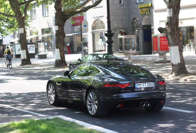 Jaguar F-TYPE S Coupé