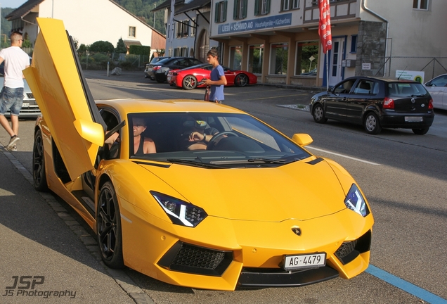 Lamborghini Aventador LP700-4