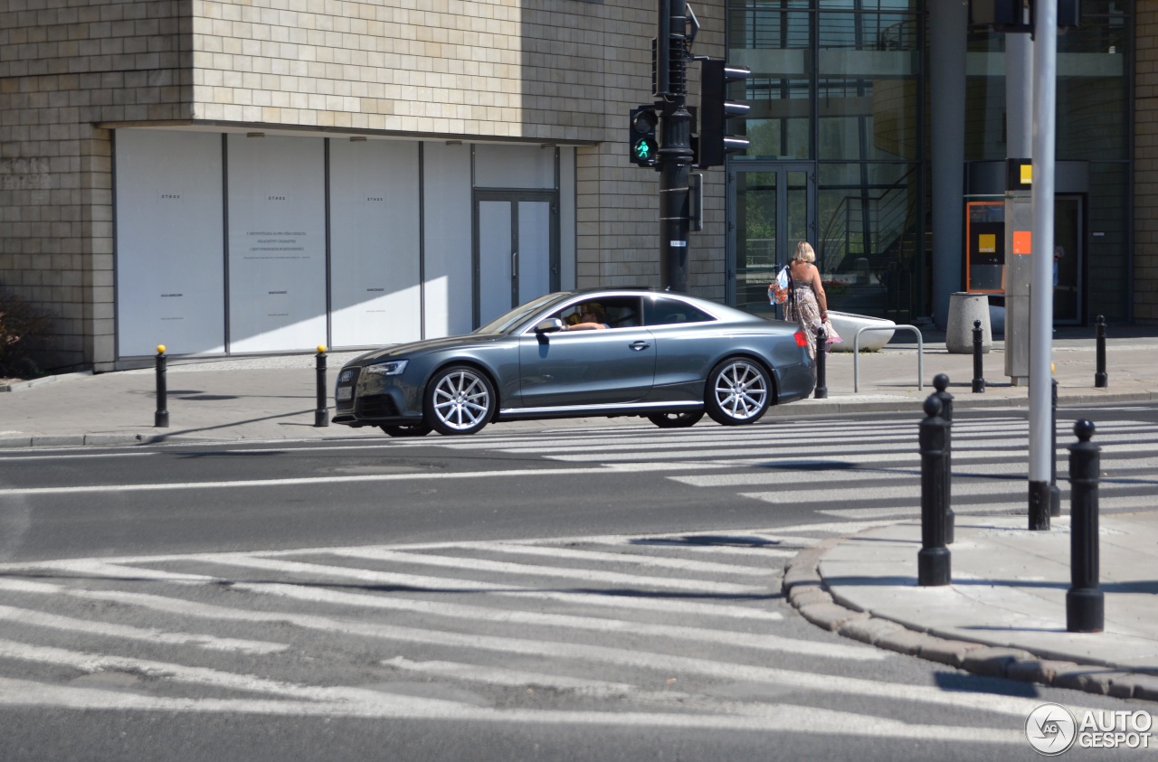 Audi RS5 B8 2012