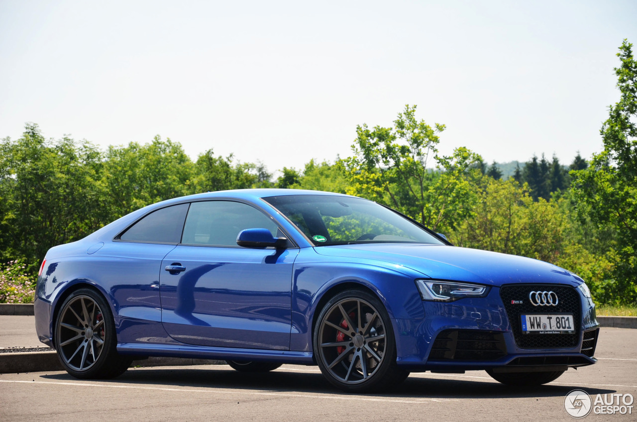 Audi RS5 B8 2012