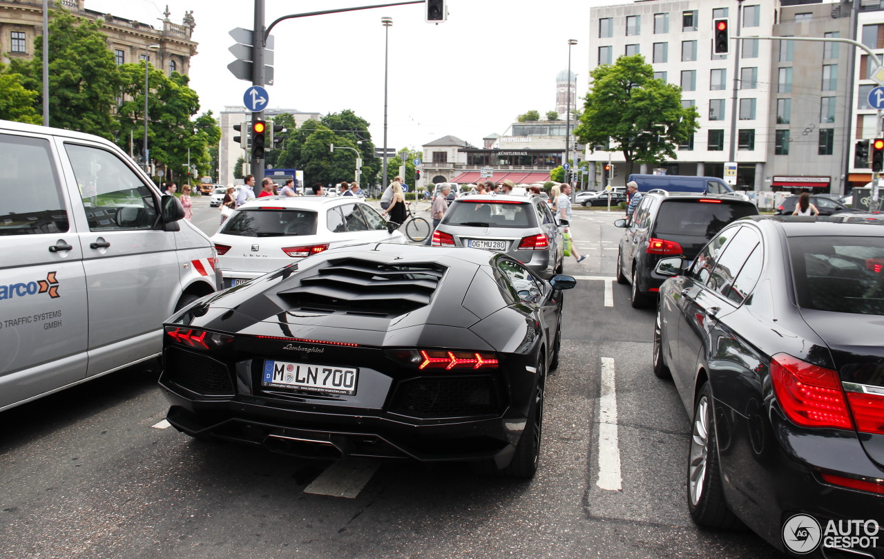 Lamborghini Aventador LP700-4