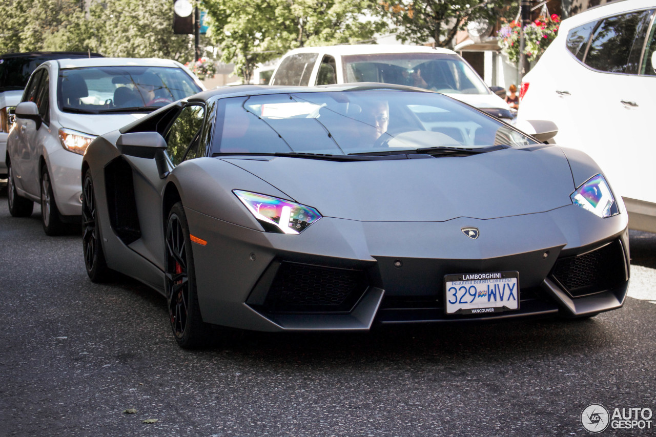 Lamborghini Aventador LP700-4 Roadster