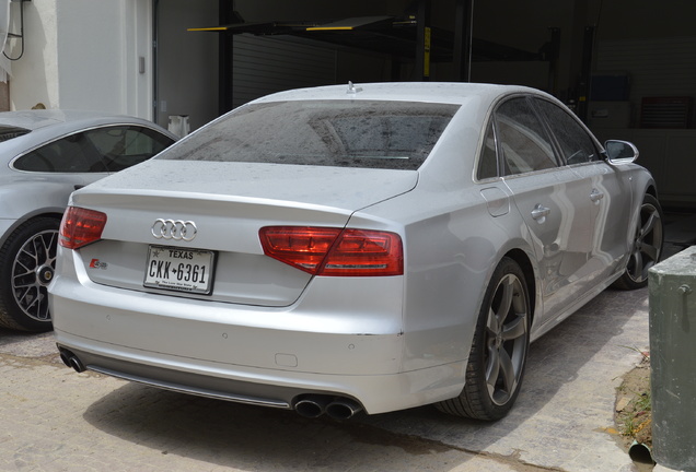 Audi S8 D4