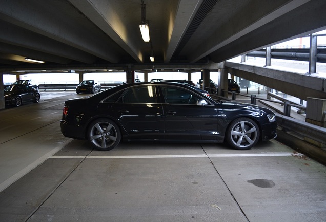 Audi S8 D4