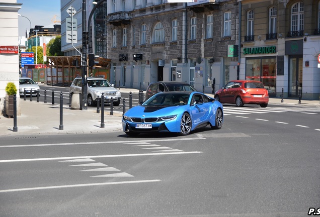 BMW i8