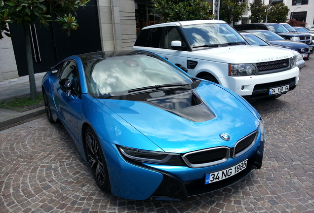 BMW i8