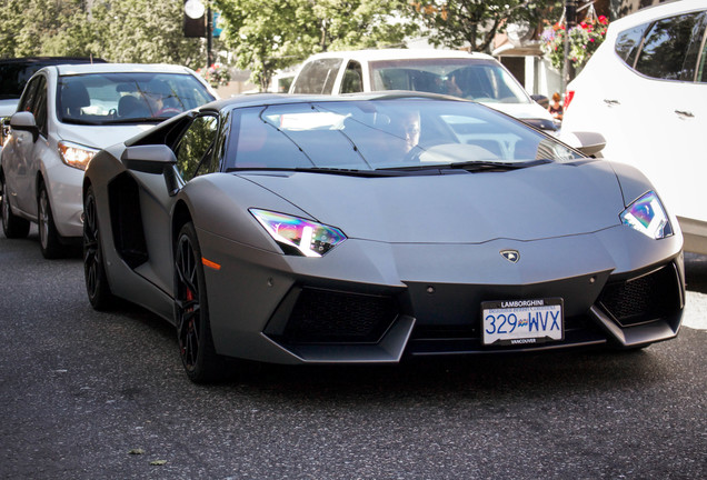 Lamborghini Aventador LP700-4 Roadster