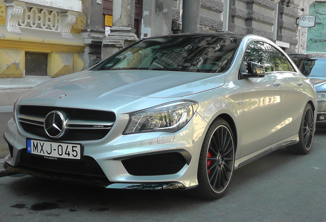 Mercedes-Benz CLA 45 AMG C117