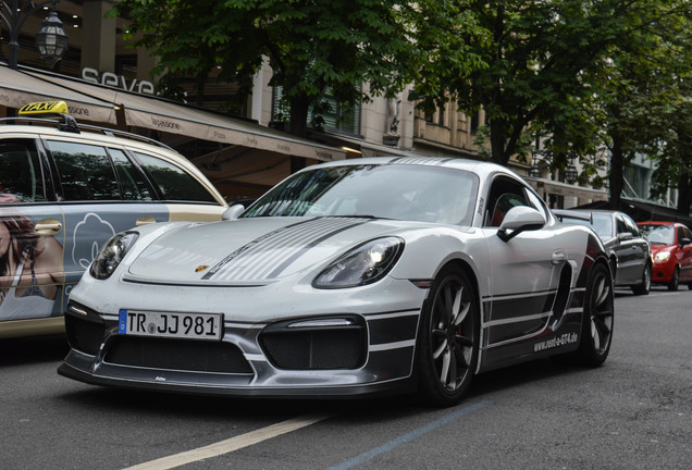 Porsche 981 Cayman GT4