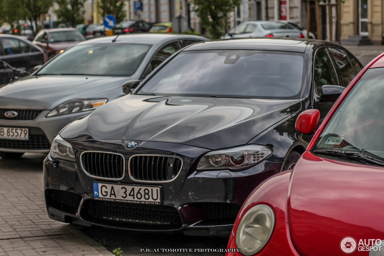 BMW M5 F10 2011