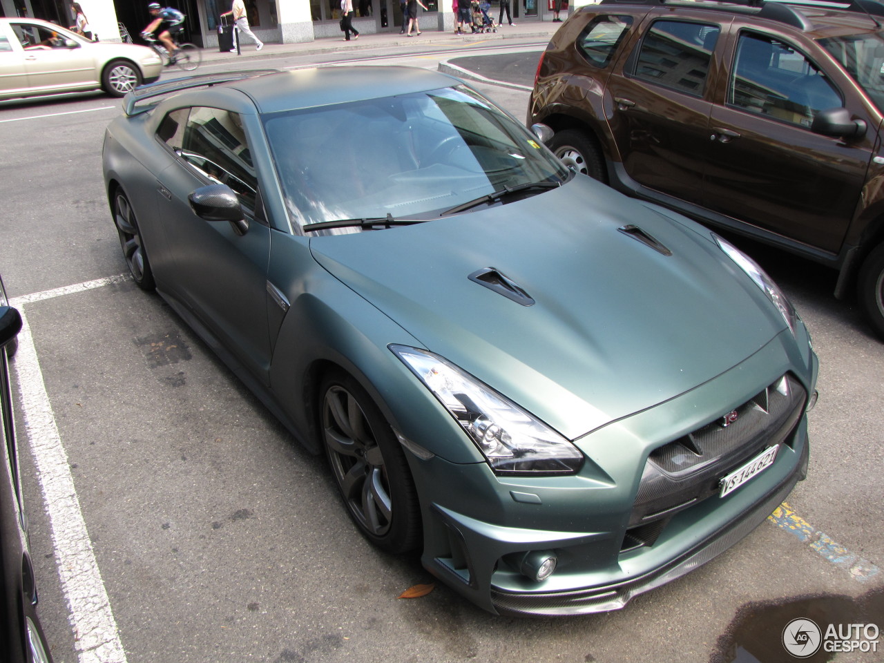 Nissan GT-R WALD Sports Line Black Bison Edition