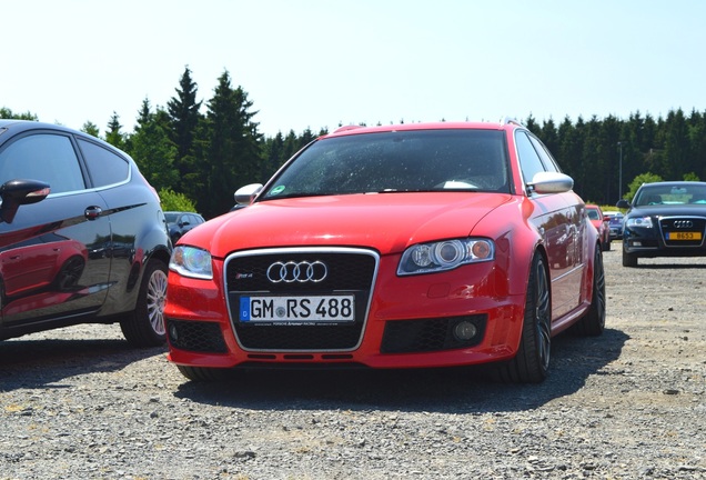 Audi RS4 Avant B7