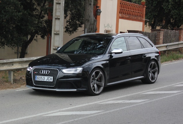 Audi RS4 Avant B8