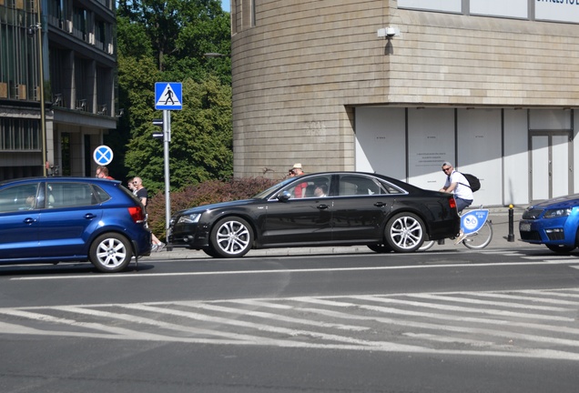 Audi S8 D4