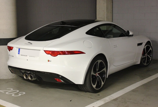 Jaguar F-TYPE S Coupé