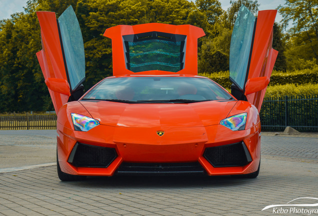 Lamborghini Aventador LP700-4