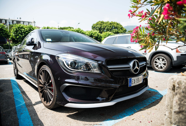 Mercedes-Benz CLA 45 AMG C117