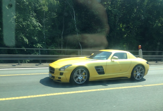 Mercedes-Benz SLS AMG