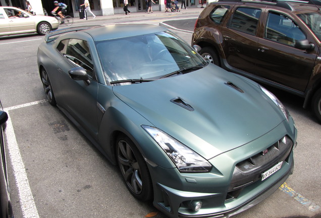 Nissan GT-R WALD Sports Line Black Bison Edition