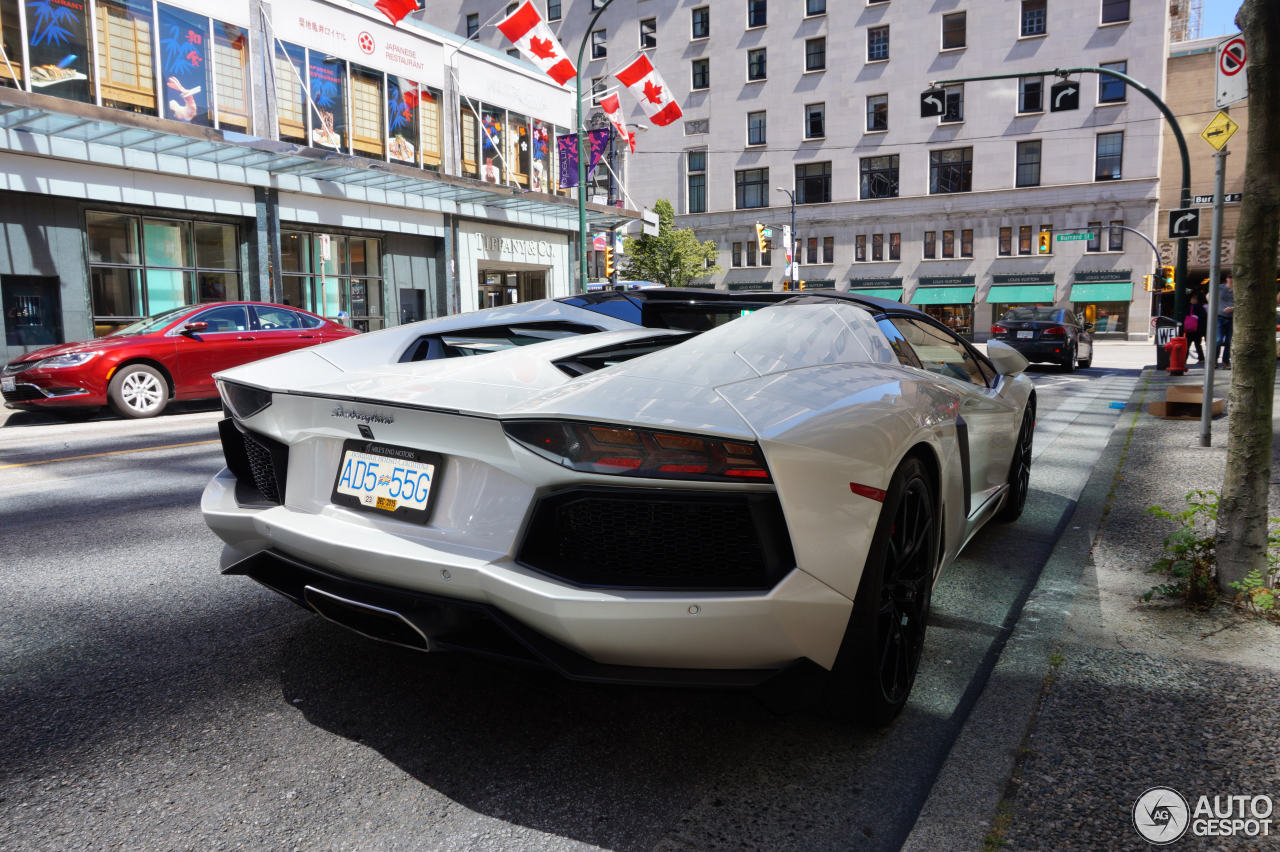 Lamborghini Aventador LP700-4 Roadster