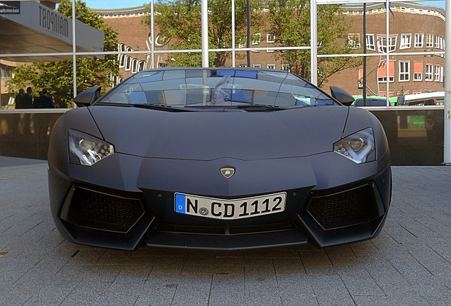 Lamborghini Aventador LP700-4