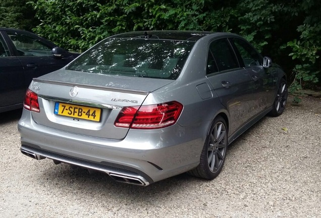 Mercedes-Benz E 63 AMG S W212